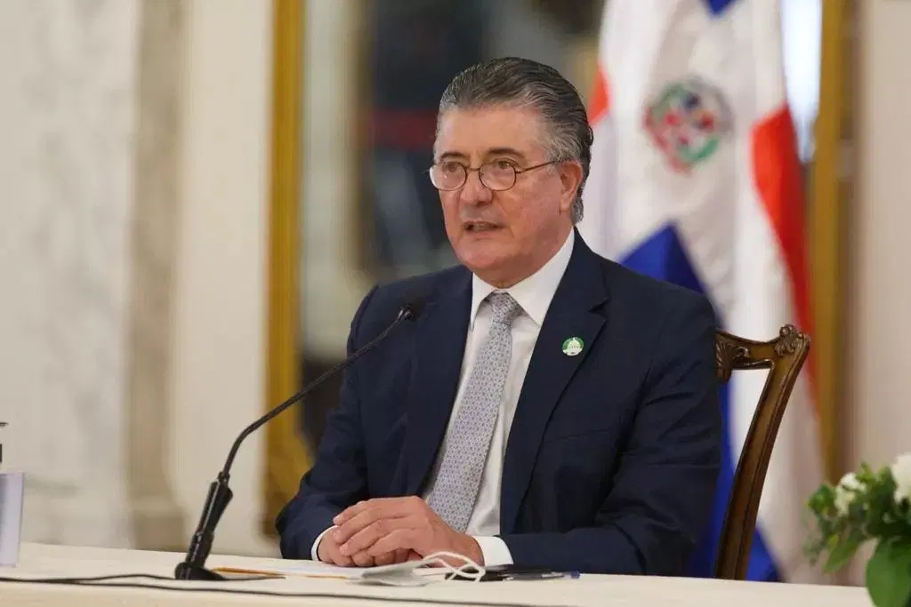 Roberto Santana afirma sistema Penitenciario debe ser sacado de la Procuraduría