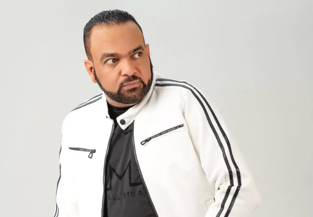 El Marinon estrena merengue “Comerte a besos”