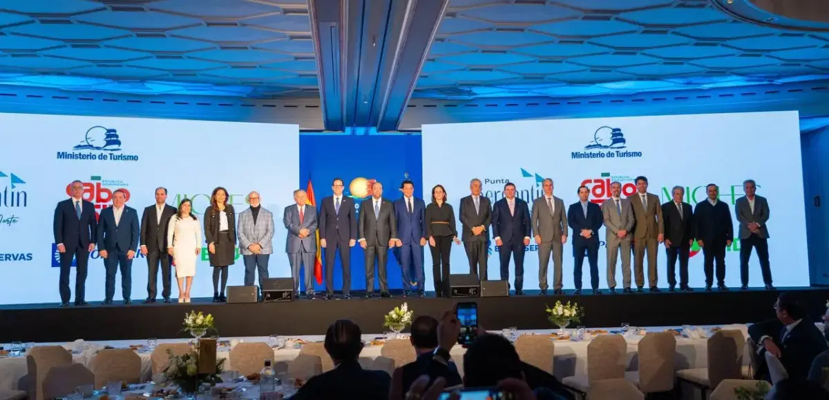 Collado destaca en FITUR potencial turístico de Miches, Punta Bergatín y Cabo Rojo