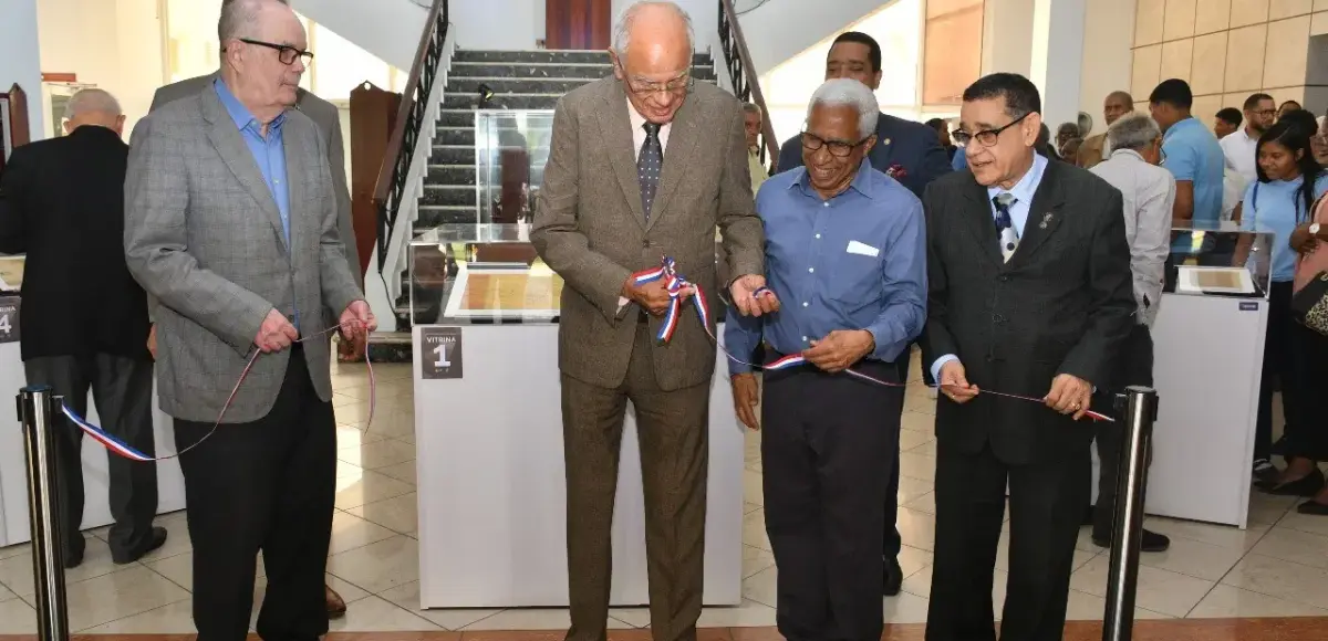 AGN y el Instituto Duartiano inauguran exposición documental de Duarte
