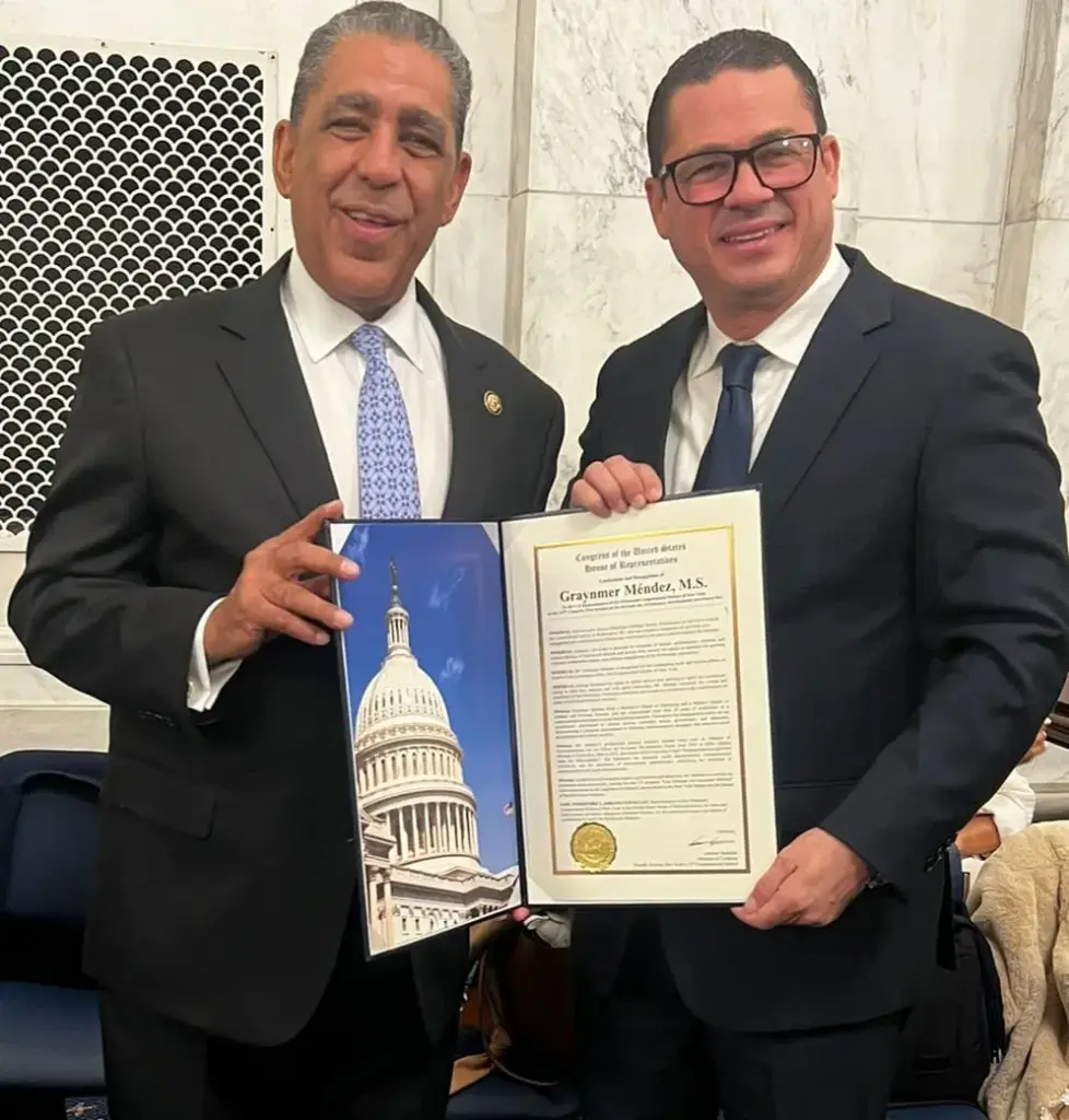 Graymer Méndez reconocido por Congreso de Estados Unidos