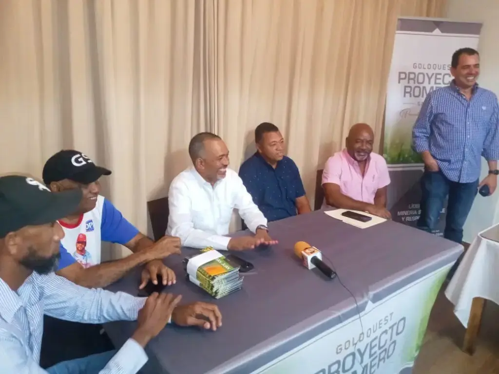 GoldQuest y Liga Campesina de Beisbol firman acuerdo