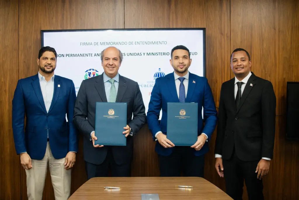 Ministerio de la Juventud y Misión Permanente ante la ONU firman acuerdo
