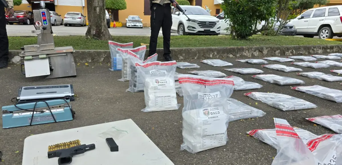 DNCD y MP desmantelan centro distribución de drogas