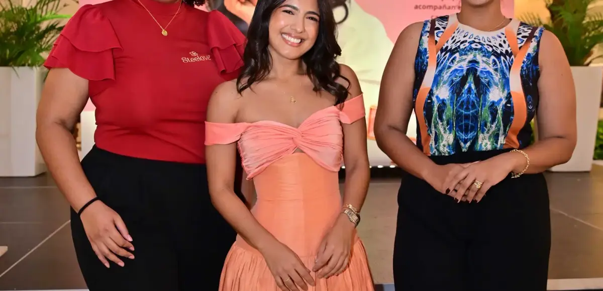 Steelove y Paloma de la Cruz presentan "Intención", colección de cadenas