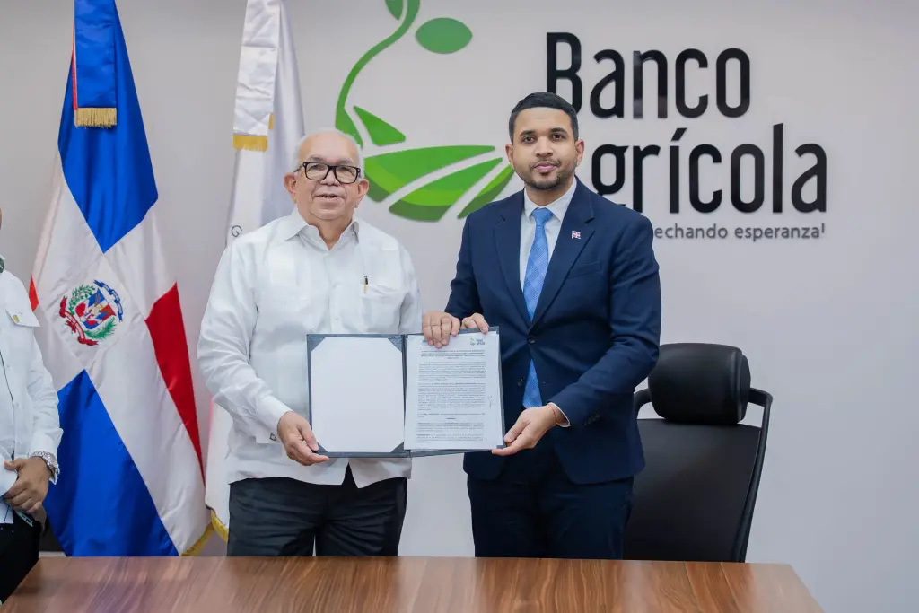 Ministerio de la Juventud y Banco Agrícola destinan $250 Millones al Agro Juvenil