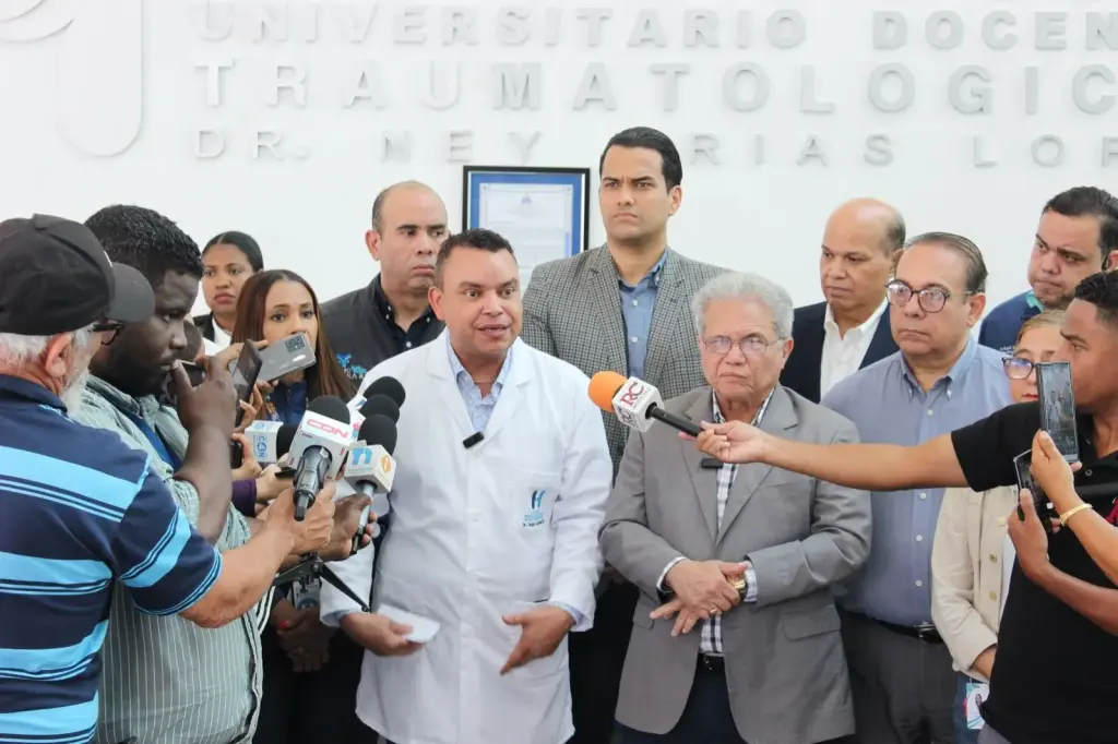 En el hospital Ney Arias Lora quedan dos pacientes heridos en derrumbe