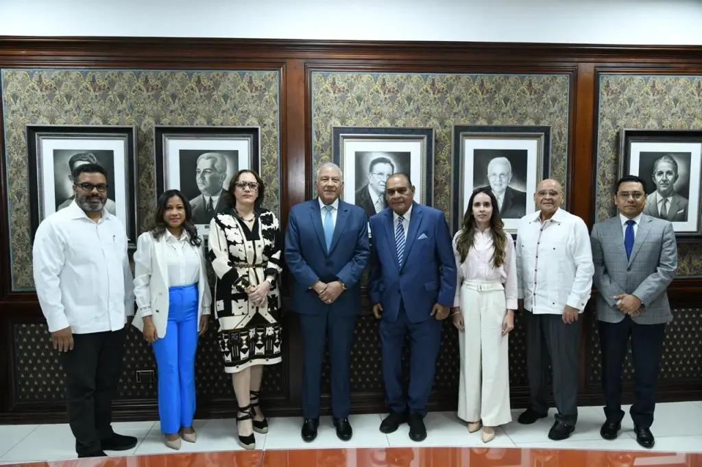 Presidencia designa a Andrés Bautista enlace con Observatorio de Políticas Migratorias