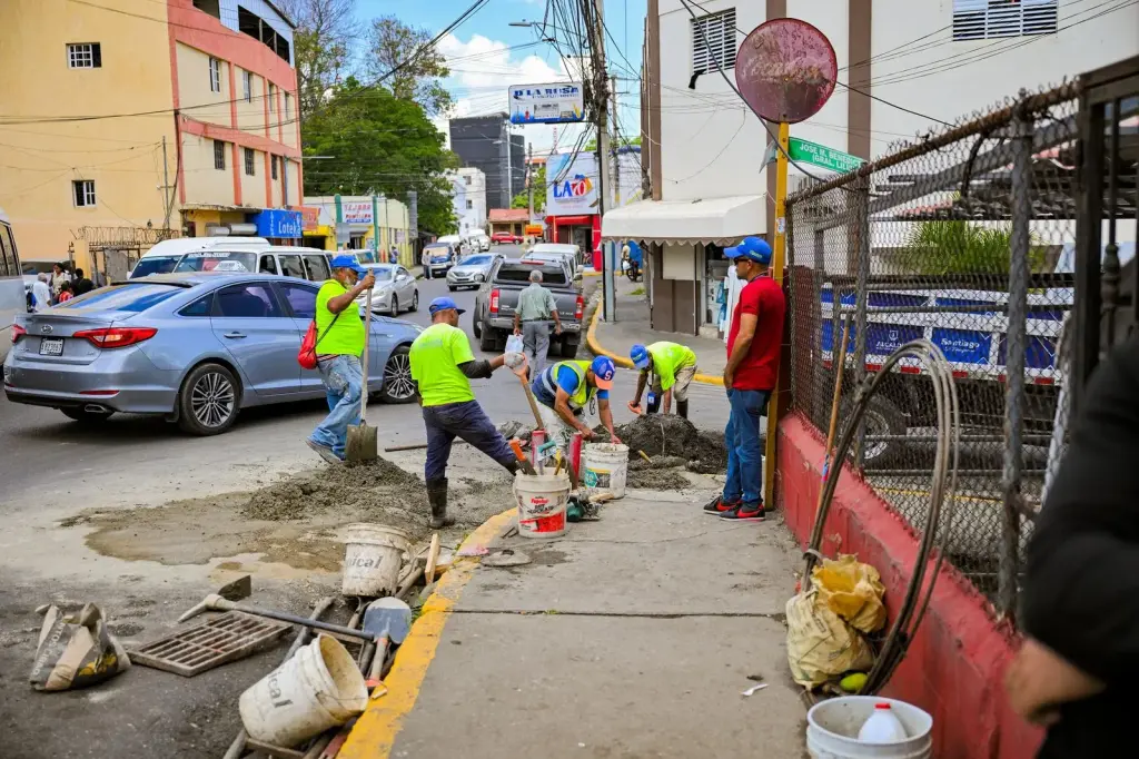 Alcaldía de Santiago refuerza prevención por temporada ciclónica
