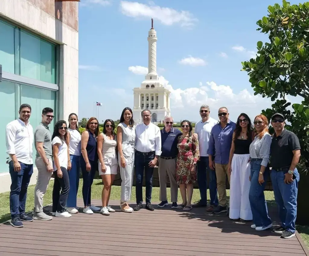 ACIS y ANEIH fortalecen alianza institucional en encuentro empresarial