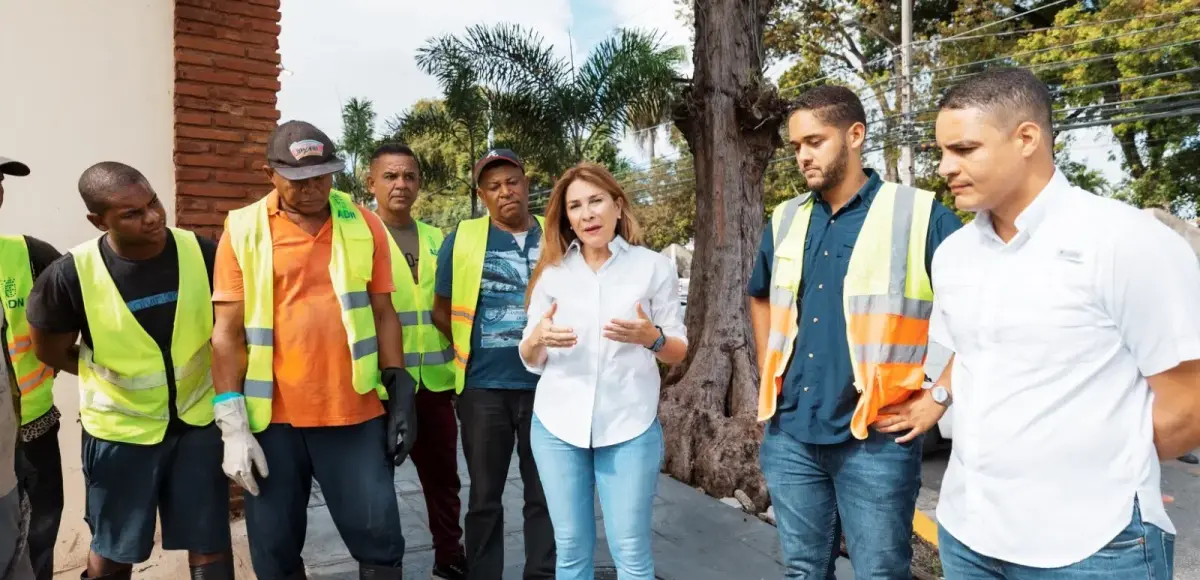 Carolina Mejía supervisa trabajos preventivos