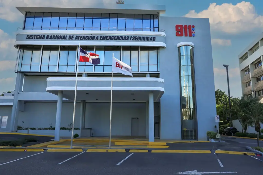 Sistema 9-1-1 coordinó asistencia en accidente de tránsito en Villa Hermosa, La Romana