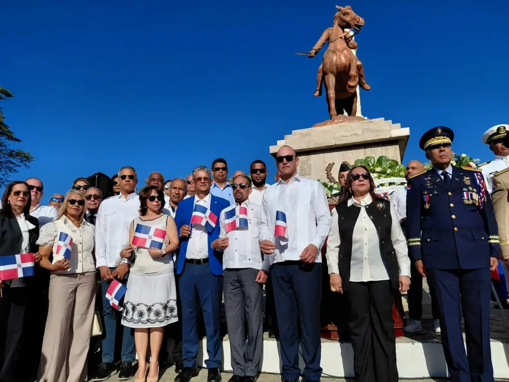 Efemérides Patrias conmemora 162 aniversario de la Restauración de la República