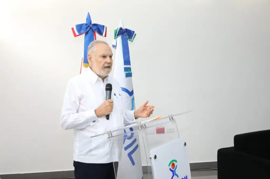 Superintendente Miguel Ceara Hatton: Per cápita diferenciada beneficia a los afiliados más vulnerables