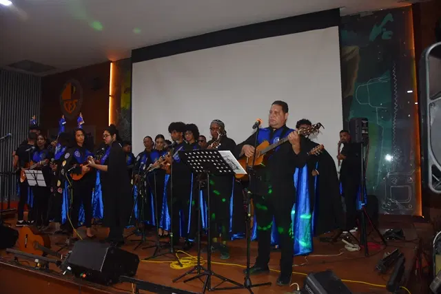Rondalla Universitaria UASD presenta concierto