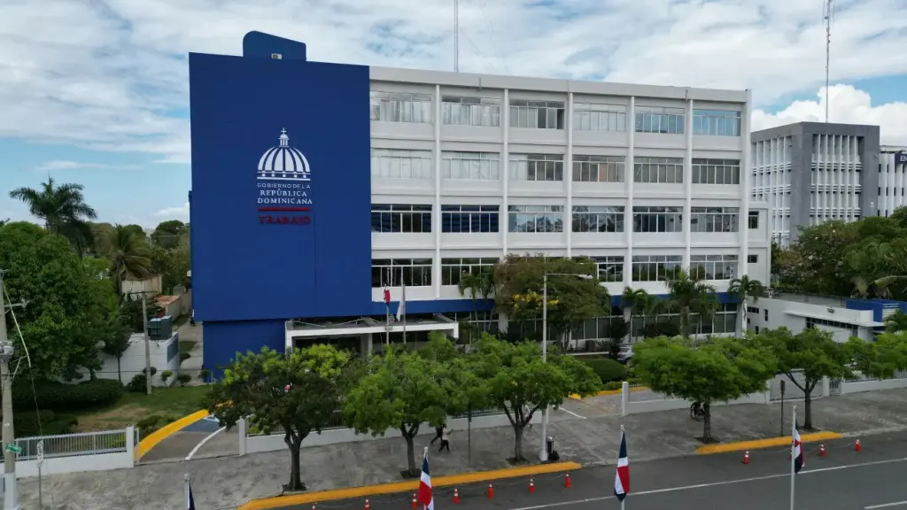 Ministerio de Trabajo reitera jueves Corpus Christi no es laborable