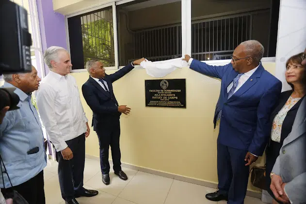 UASD rinde homenaje al extinto líder estudiantil y político Hatuey Decamps
