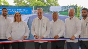 Presidente Abinader inaugura tramo carretero Sabana Toro, La Rosa, en San Cristobal