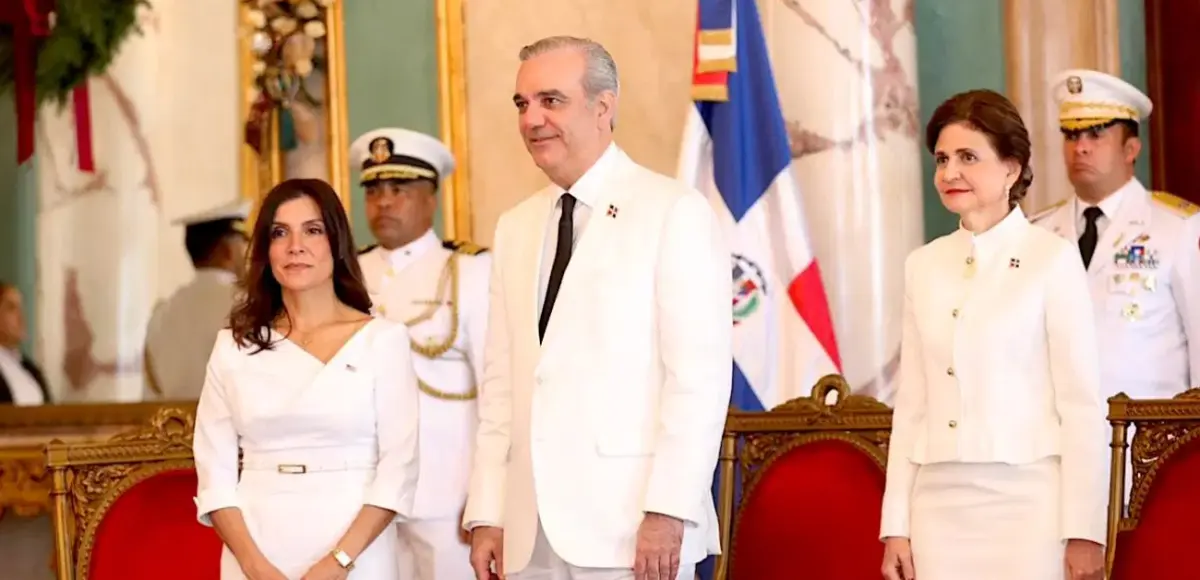 Presidente Abinader recibe cartas credenciales de siete nuevos embajadores