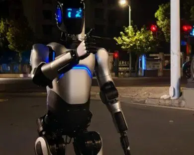 Robot humanoide chino bate récord Guinness al caminar cien kms. en tres días