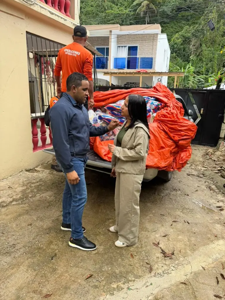 DASAC asiste a familias afectadas por inundaciones en Puerto Plata, María Trinidad Sánchez, Espaillat y Samaná