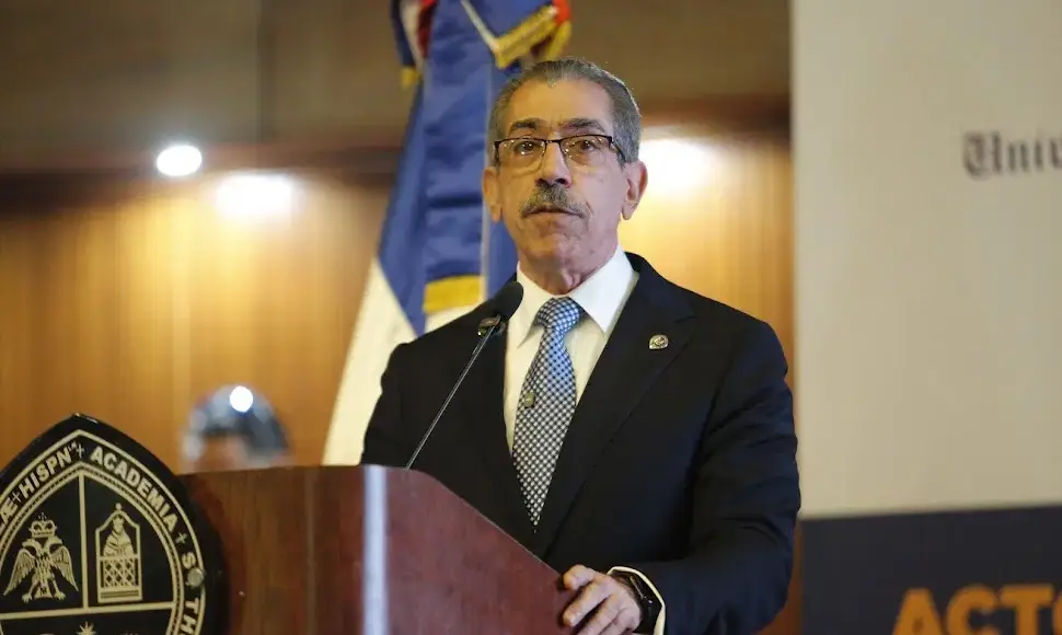 Asjana David presenta en la UASD su plan de gestión
