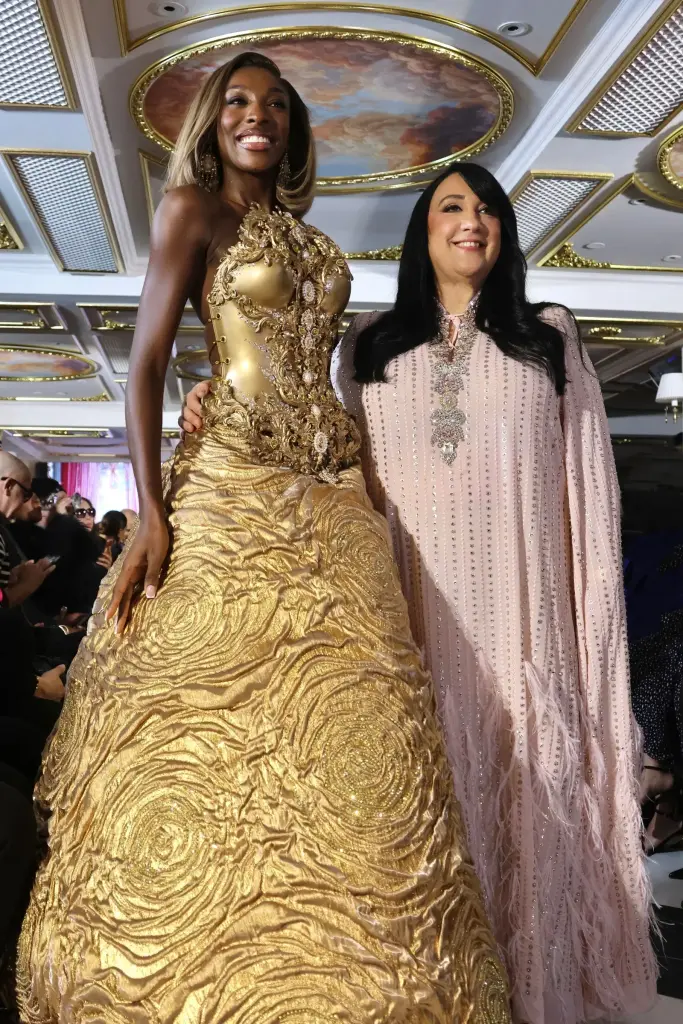 Giannina Azar inaugura NYFW con “Juliette”, moda y legado en favor de la niñez