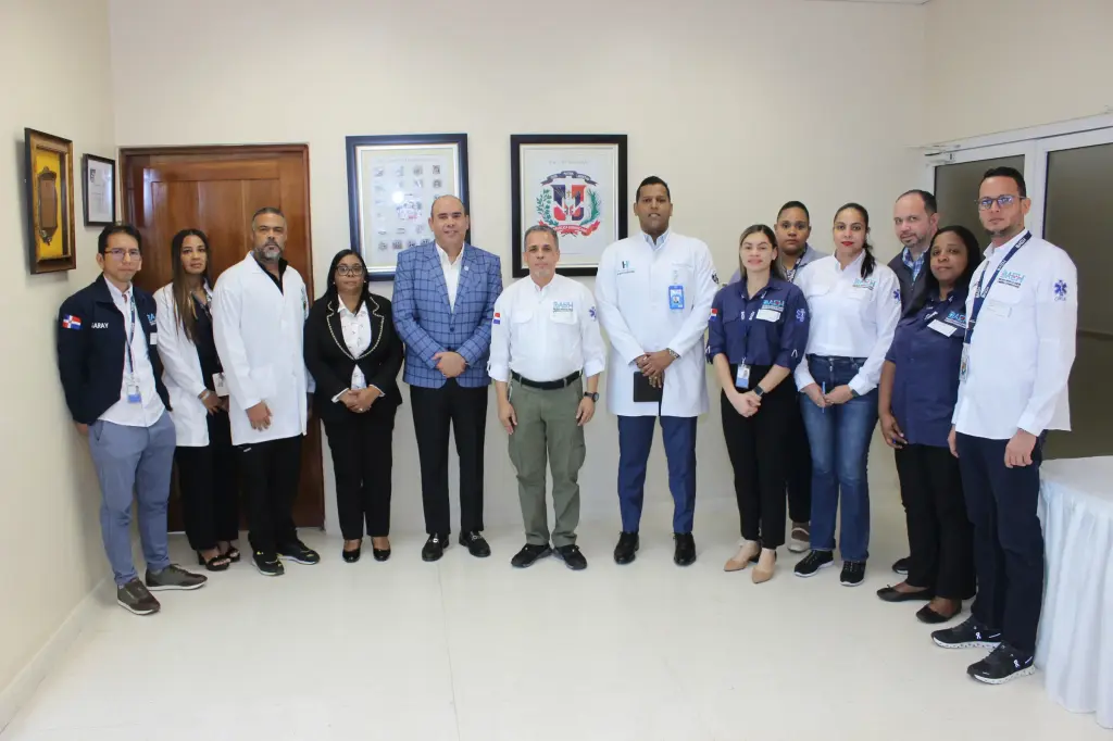 Hospitales Ney Arias Lora y Mario Tolentino Dipp coordinan plan para garantizar traslados hospitalarios