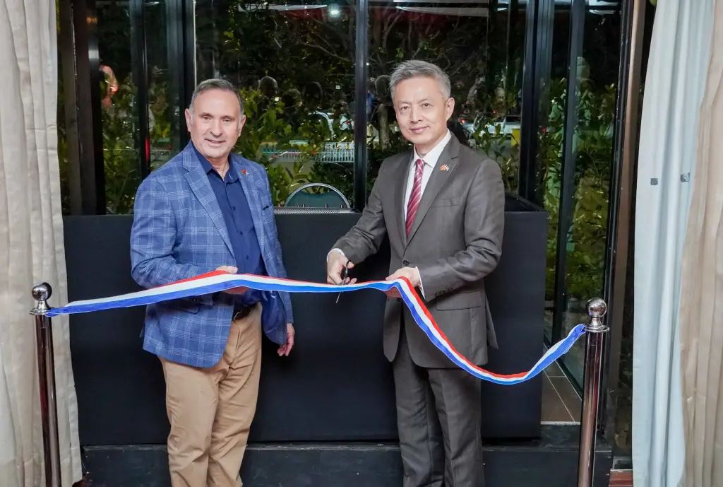 El Teatro Nacional Eduardo Brito inaugura nueva cabina de sonido y luces en el Café Bar Juan Lockward