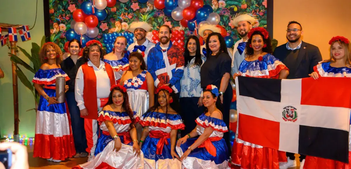 Celebran 182 aniversario de la Independencia en grande en Utrecht, Países Bajos