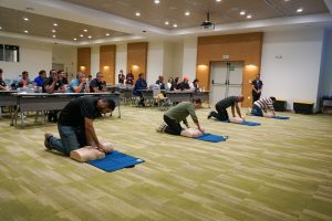 Cedimat y Ironman 70.3 Cap Cana realizan capacitación en RCP y soporte vital básico