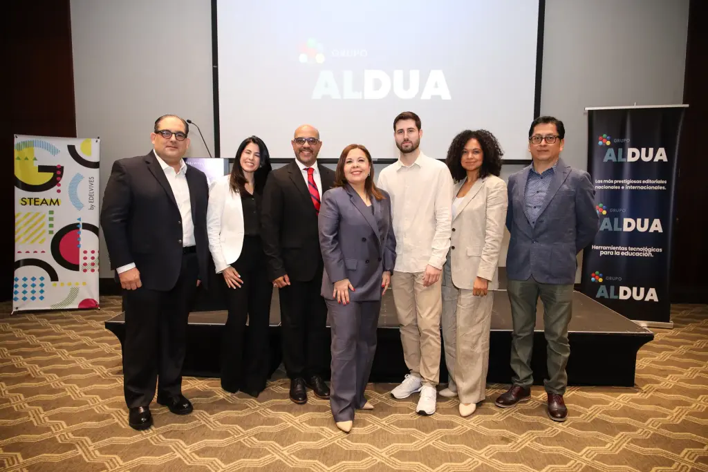 Lanzan en RD programa de robótica educativa para preparar estudiantes para los empleos del 2030
