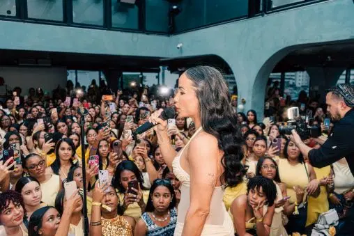 Belisa González celebra el primer aniversario de Monarca Ulje