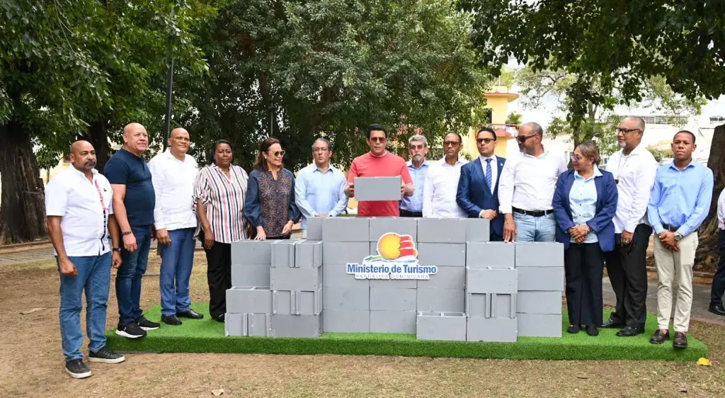 David Collado inicia trabajos de revitalización del parque San Miguel y su entorno