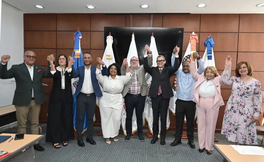Ministerio de Trabajo y UNI Américas firman memorándum por los derechos laborales en RD