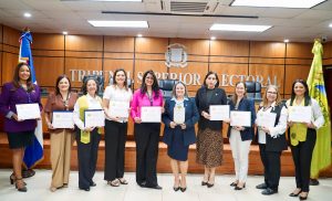 Tribunal Superior Electoral entrega “Trofeo Superior a la Excelencia Mujer 2026” por cuarto año consecutivo