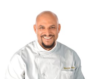 Chef Martín Omar presenta habichuelas con dulce con ingredientes que desafían al paladar