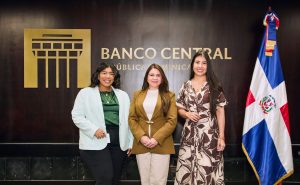 Motor Crédito fortalece su compromiso con la educación y el ahorro en Semana Económica y Financiera del Banco Central