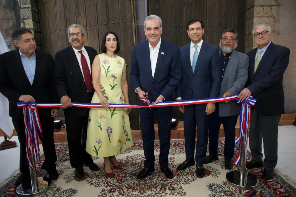Presidente Abinader encabeza reapertura del Museo Nacional de Historia y Geografía