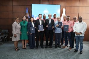 Trabajadores mineros firman pacto con mediación del Ministerio de Trabajo