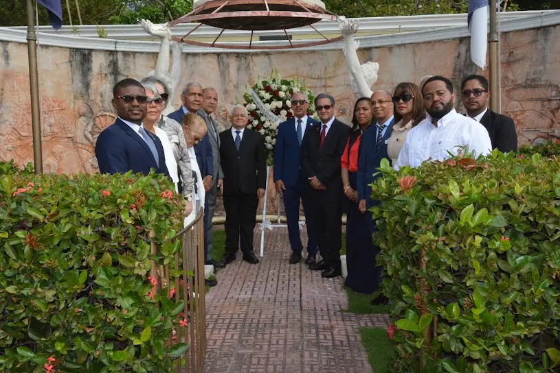 UASD conmemora 61.º aniversario de la Revolución