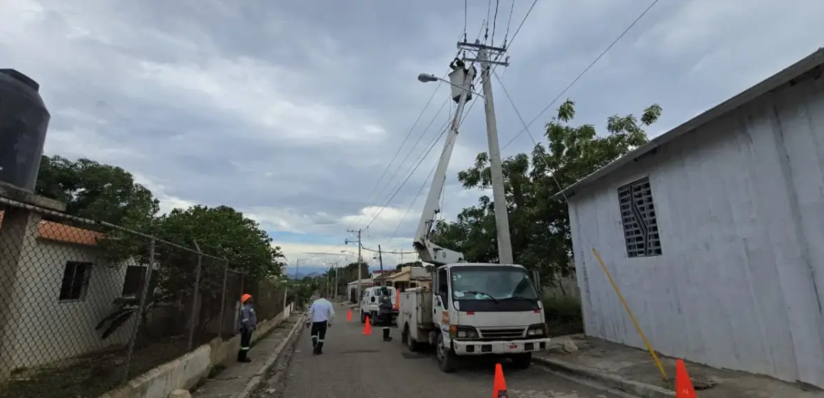 EDENORTE invierte más de RD$89 millones en la rehabilitación de redes eléctricas en Pontón, Navarrete