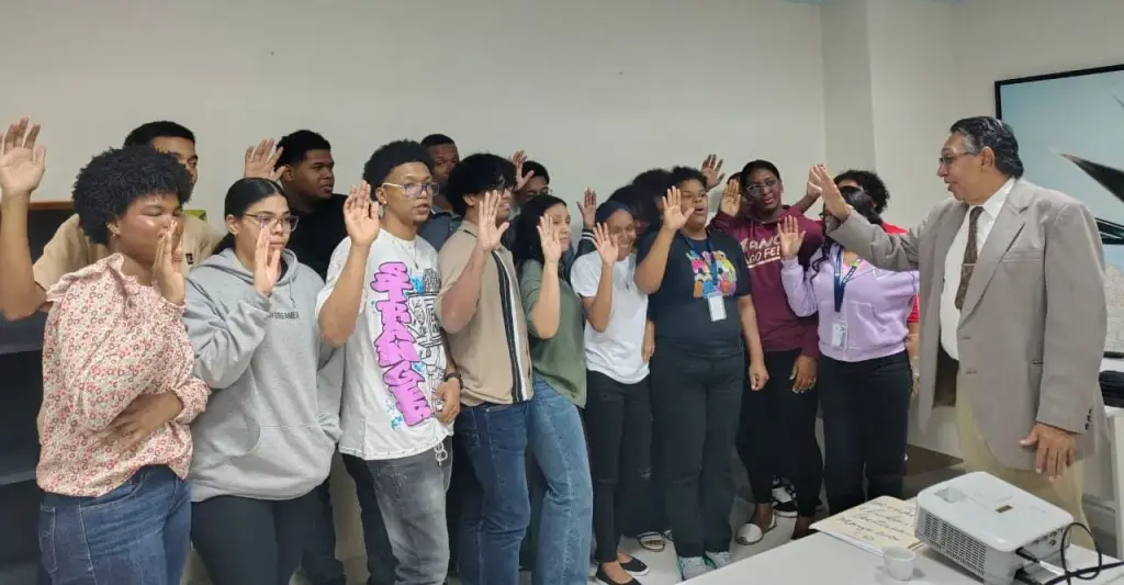 Juramentan clubes de lectura especializados en el ITSC para fortalecer la calidad académica