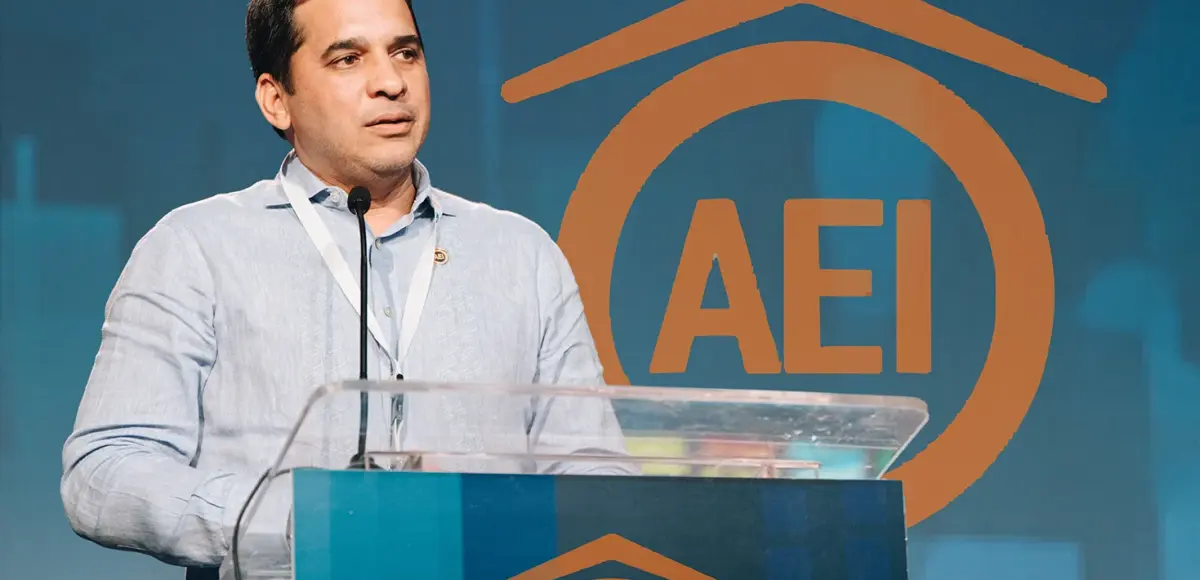 AEI valora aprobación ley que regula la intermediación inmobiliaria