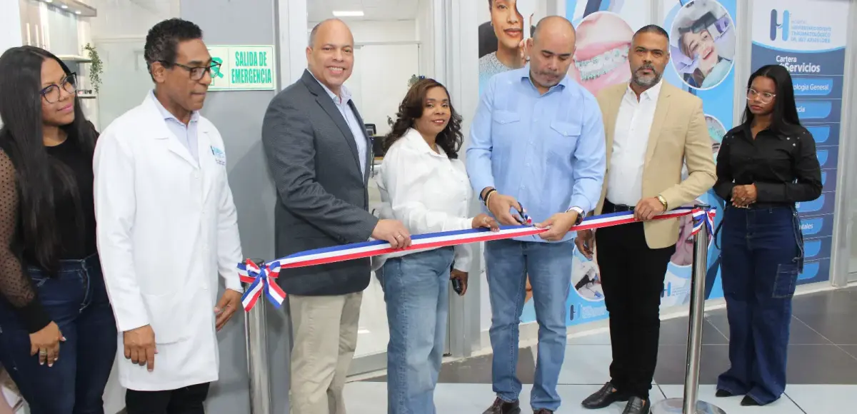 Ney Arias Lora inaugura moderna área de Oftalmología para elevar la calidad de atención a sus pacientes