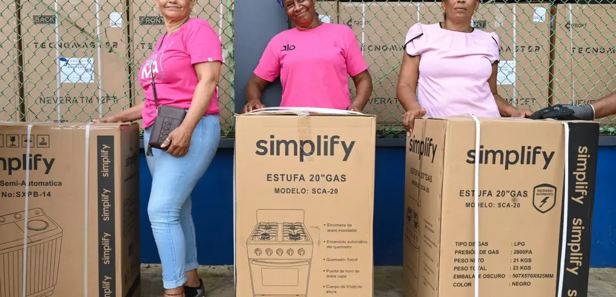 Madres de Sánchez Ramírez reciben reconocimiento del gobierno cargada de emoción y gratitud