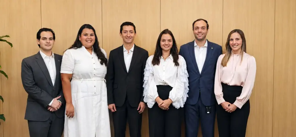 Adosafi presenta consejo de directores 2026-2027