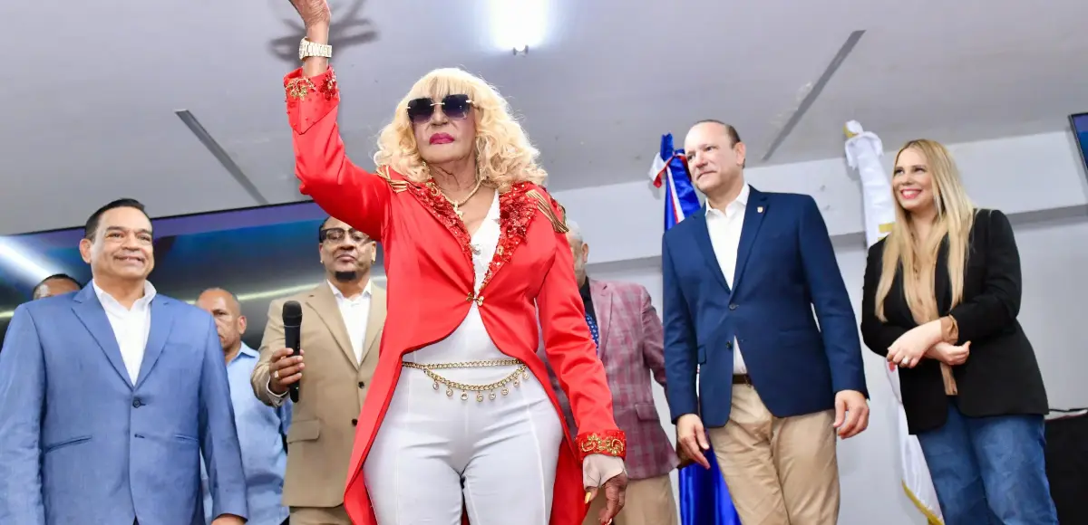 Inicia campaña educativa “La ONDA Contigo” con dedicatoria a las madres del merengue típico