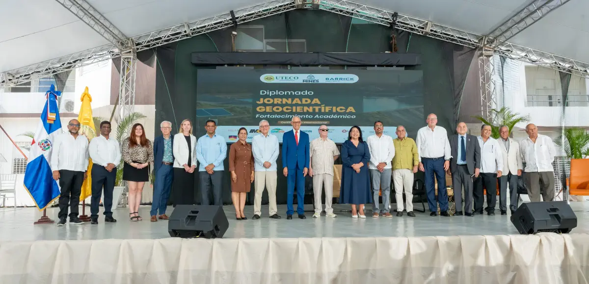 Barrick Pueblo Viejo, UTECO y Colorado School of Mines inauguran diplomado