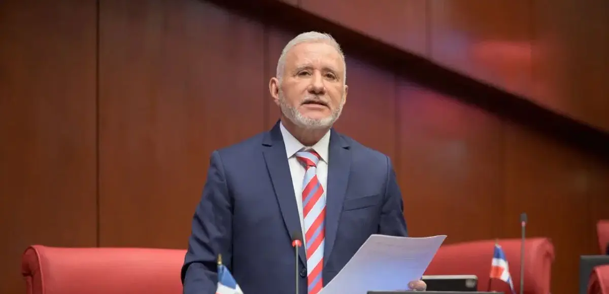 Senador Antonio Taveras renuncia al PRM